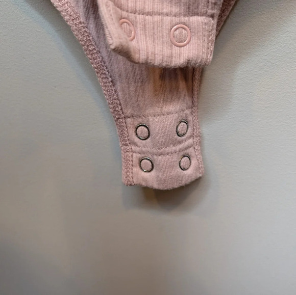 Old Navy Pink Long-Sleeve Square-Neck Rib-Knit Snap Bodysuit Women 2X - Picture 8 of 9